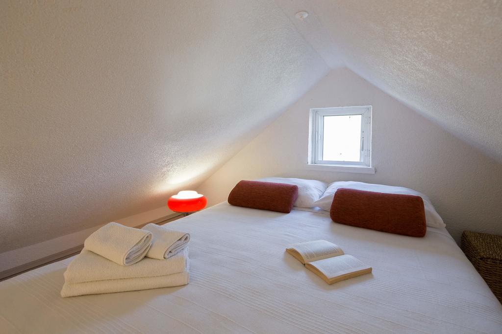 Holiday Home Zlatni San - Private Heated Pool โบล ห้อง รูปภาพ