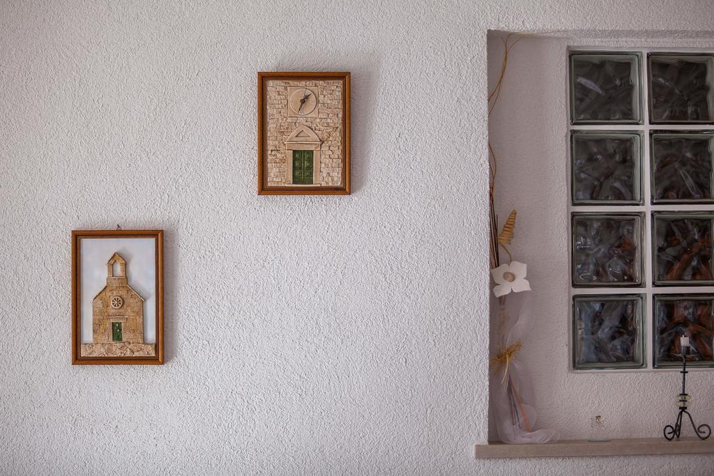 Holiday Home Zlatni San - Private Heated Pool โบล ห้อง รูปภาพ